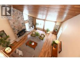 2952 POWERLINE Road W - 3