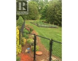 2952 POWERLINE Road W - 36