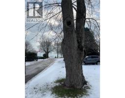 9 KANDRACS Crescent - 3