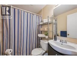 165 GREEN VALLEY Drive UnitNo. 14 - 16