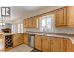 168 BRIDGEWATER Crescent - 16