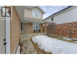 168 BRIDGEWATER Crescent - 3