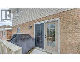 168 BRIDGEWATER Crescent - 44