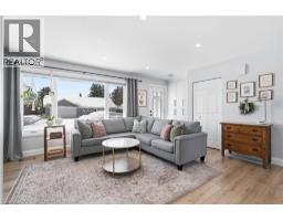 727 PALACE Street E - 11