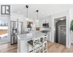 727 PALACE Street E - 16