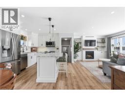 727 PALACE Street E - 19