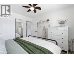 727 PALACE Street E - 23