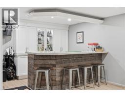 727 PALACE Street E - 28