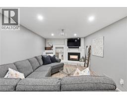 727 PALACE Street E - 31