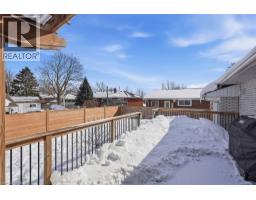 727 PALACE Street E - 37