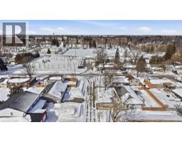 727 PALACE Street E - 39