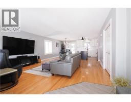 21 MOORE Street - 11