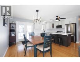 21 MOORE Street - 23