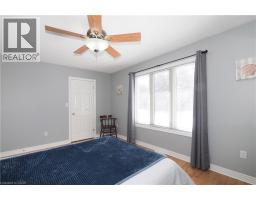 21 MOORE Street - 26