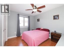 21 MOORE Street - 27