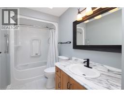 21 MOORE Street - 29