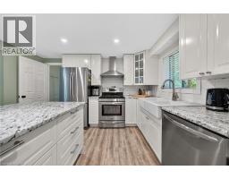 14 CHIPPEWA Street W - 16