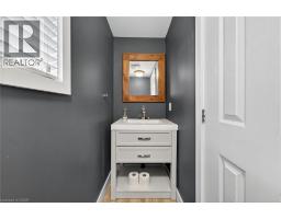 14 CHIPPEWA Street W - 35