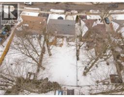 627 GLEN FORREST Boulevard - 48