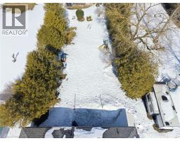 73 JACOB Street E - 34