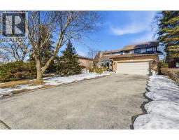 39 TEMPLER Drive - 2