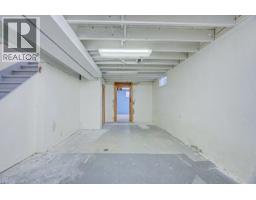 20 ROSSLINN Road - 35