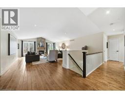 24 COTTONWOOD Crescent - 12