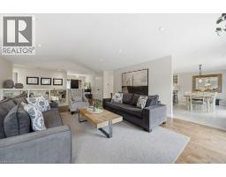 24 COTTONWOOD Crescent - 15