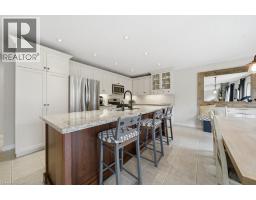 24 COTTONWOOD Crescent - 17