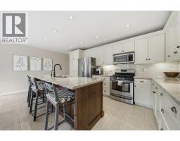 24 COTTONWOOD Crescent - 18