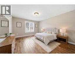 24 COTTONWOOD Crescent - 25