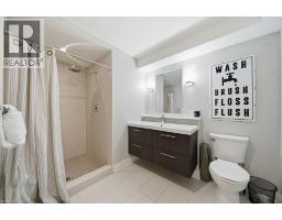 24 COTTONWOOD Crescent - 36