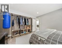 24 COTTONWOOD Crescent - 38