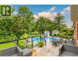 24 COTTONWOOD Crescent - 4