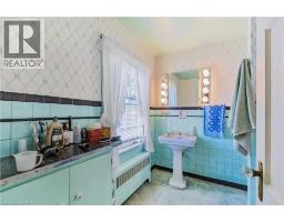 48 GARNER Road W - 25