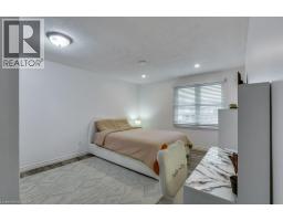 55 WENTWORTH Court - 30