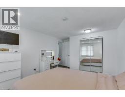 55 WENTWORTH Court - 32