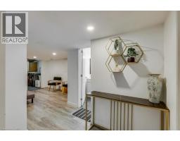 55 WENTWORTH Court - 35