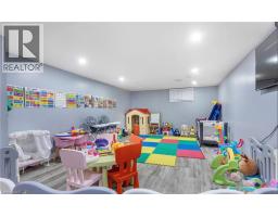 55 WENTWORTH Court - 42