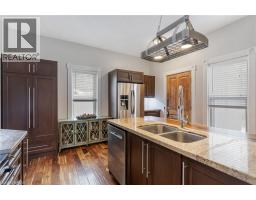 338 LAUREL Street - 16