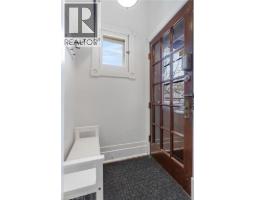 338 LAUREL Street - 6