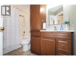 224 INVERHURON Crescent UnitNo. A - 22