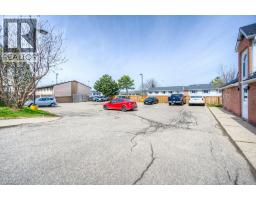 41 VALLEYVIEW Road UnitNo. 35 - 21