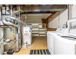 89 ROLLING MEADOWS Drive - 32