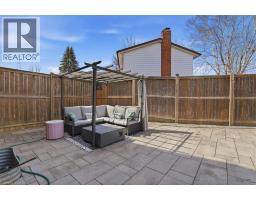 112 WHITE OAK Place - 33