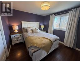 53 MOFFAT Drive - 13