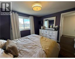 53 MOFFAT Drive - 16