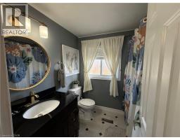 53 MOFFAT Drive - 22