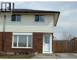 53 MOFFAT Drive - 26