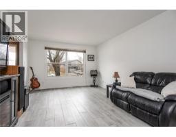 135 VINTAGE Crescent - 13